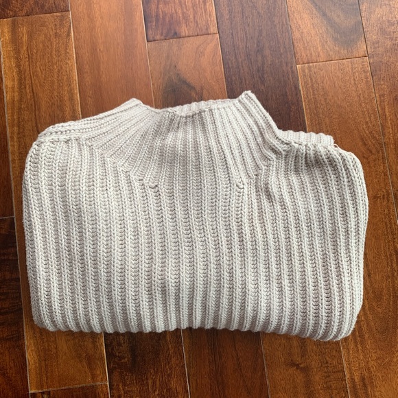 Gap Women’s L Mock-Neck Sweater (100% Cotton) - Picture 6 of 6
